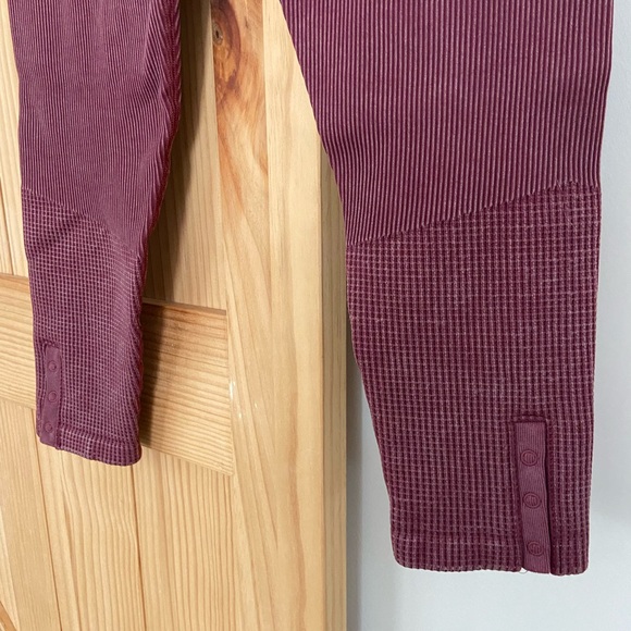 Burgundy Ribbed Leggings Offline Aerie Size XL - Picture 2 of 3
